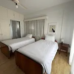 Ellados דירה *
